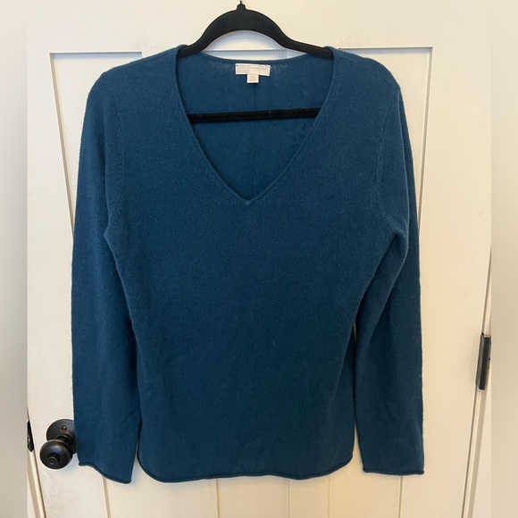 14th & Union 100% Cashmere Blue v-Neck Sweater Size Medium - Picture 1 of 4